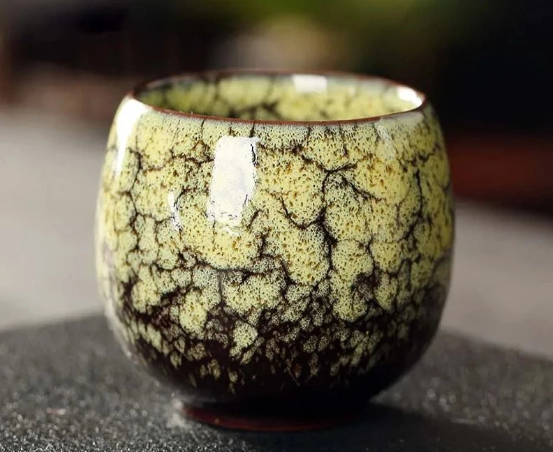 Stylische Keramik Tasse