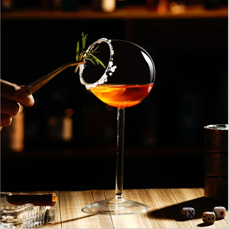 Kreatives Cocktail-Thorn-Becherglas i