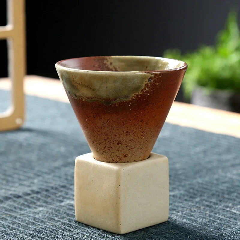 Kreative Retro-Kaffeetasse aus Keramik