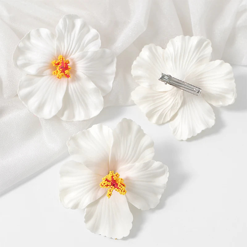 Wunderschöne Blumen für die Haare - Haarschmuck