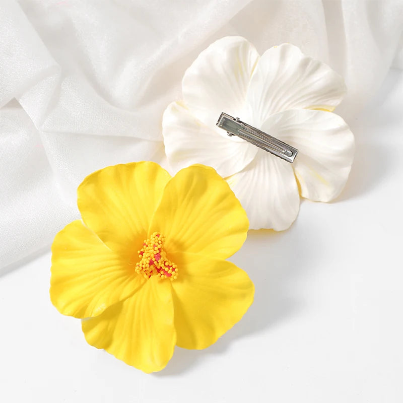 Wunderschöne Blumen für die Haare - Haarschmuck
