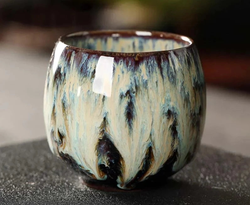 Stylische Keramik Tasse