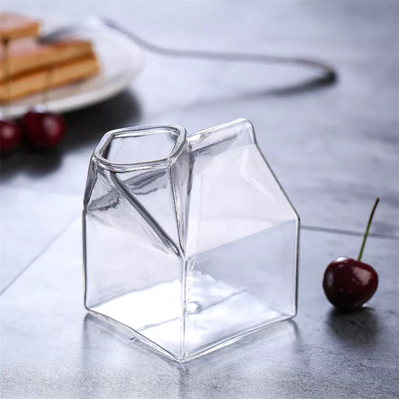 Kastenförmiger 300 ml kreativer transparenter Milchbecher