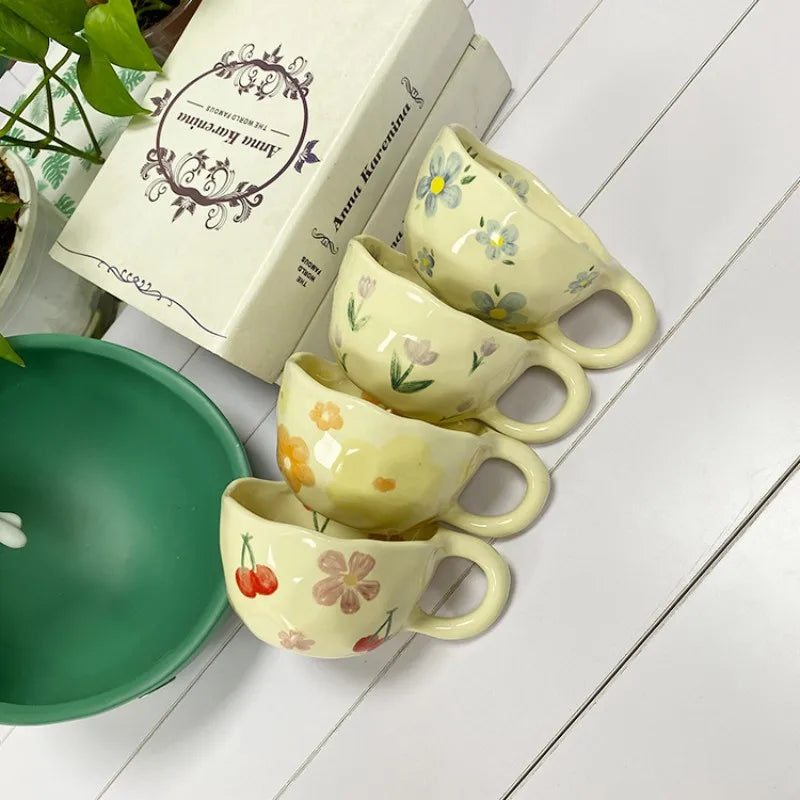 Handgemachte unregelmäßige Kaffeetasse aus Keramik