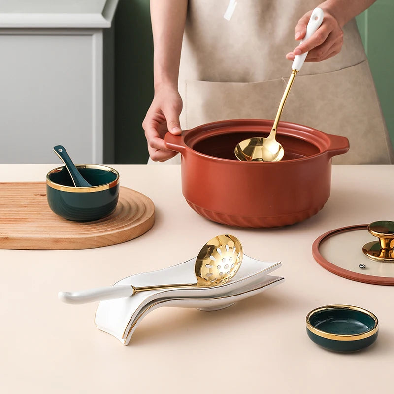 Luxuriöser goldener Löffel und Ständer für die Küche aus Keramik