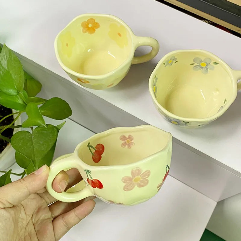 Handgemachte unregelmäßige Kaffeetasse aus Keramik
