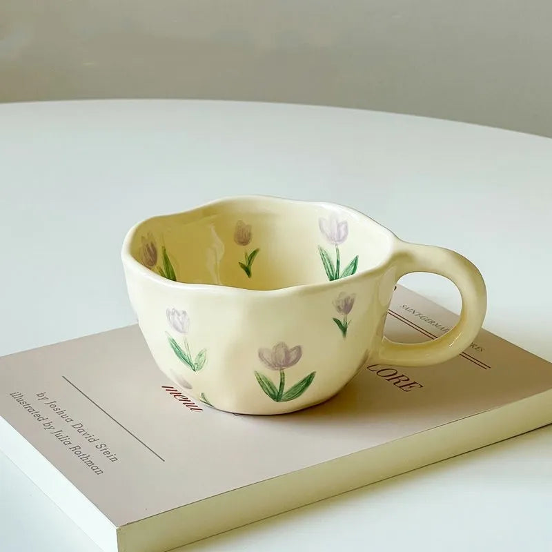 Handgemachte unregelmäßige Kaffeetasse aus Keramik