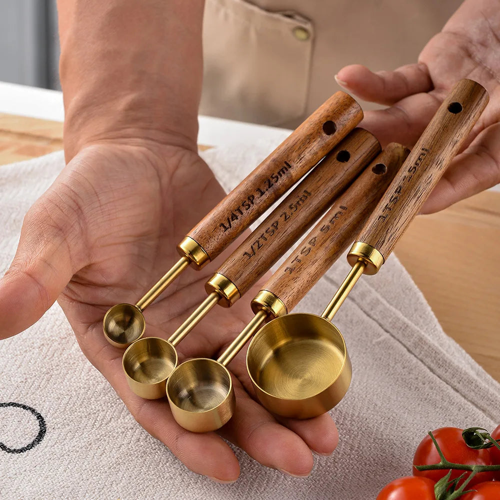 Messlöffel-Set aus Edelstahl mit Holzgriff