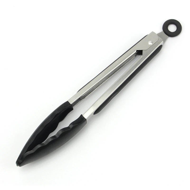 Küchenwerkzeug-Set aus Silikon zum Kochen mit hellem Holzgriff