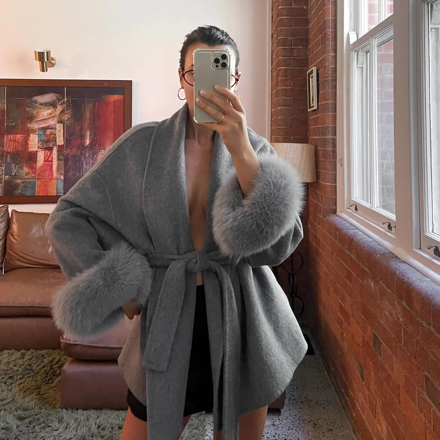 Elegant Revers Collar Jacket with Faux Fur