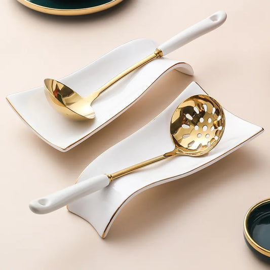 Luxuriöser goldener Löffel und Ständer für die Küche aus Keramik
