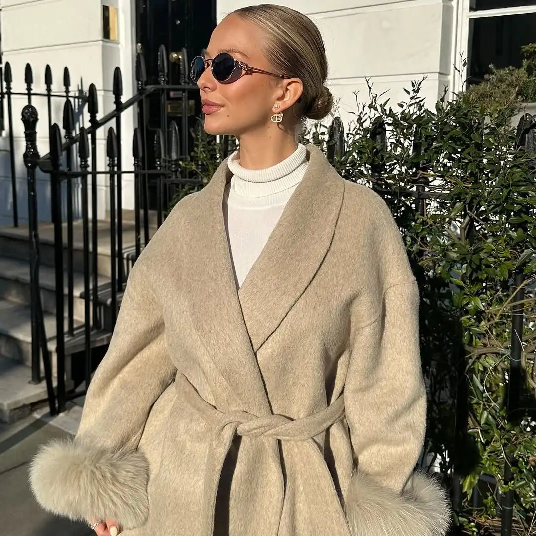 Chic Women’s Woolen Short Coat