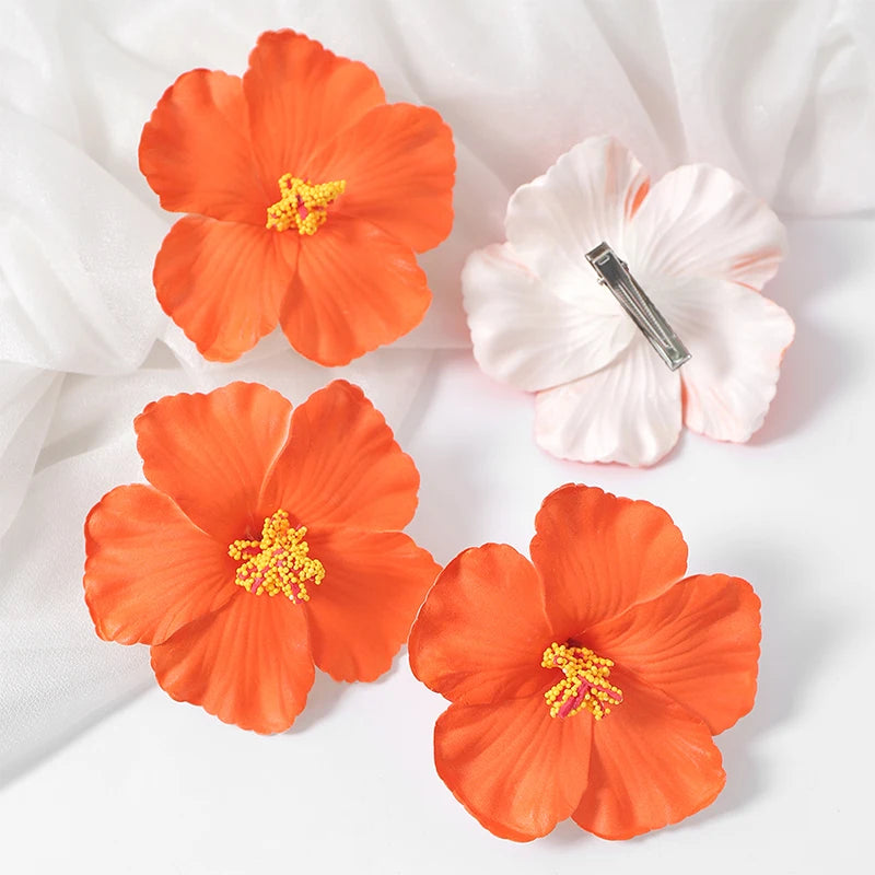 Wunderschöne Blumen für die Haare - Haarschmuck
